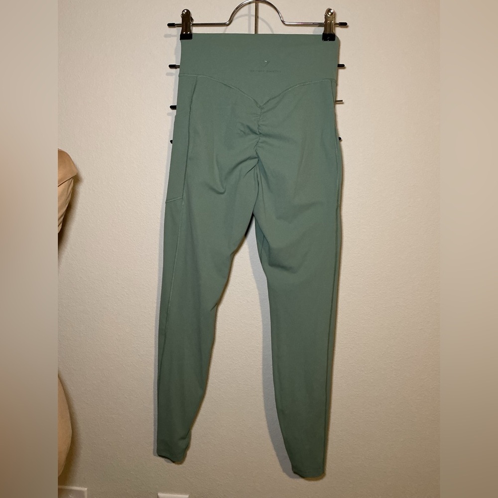 Gymshark Green High-Waisted Leggings, in excellent condition. - Picture 2 of 4